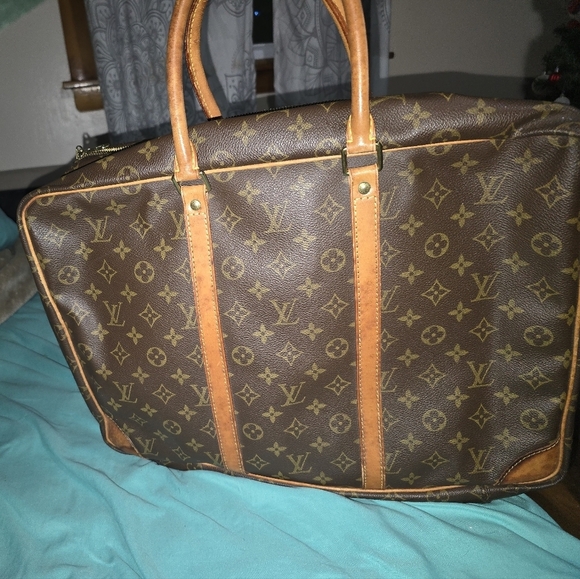 Louis Vuitton Other - Authentic vintage Louis Vuitton Luxury Sirius 45 Travel Luggage Bag